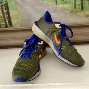 Nike Quest 6 Trail Running Shoe Men's Size 9 Olive Green Blue Colorful FLAW